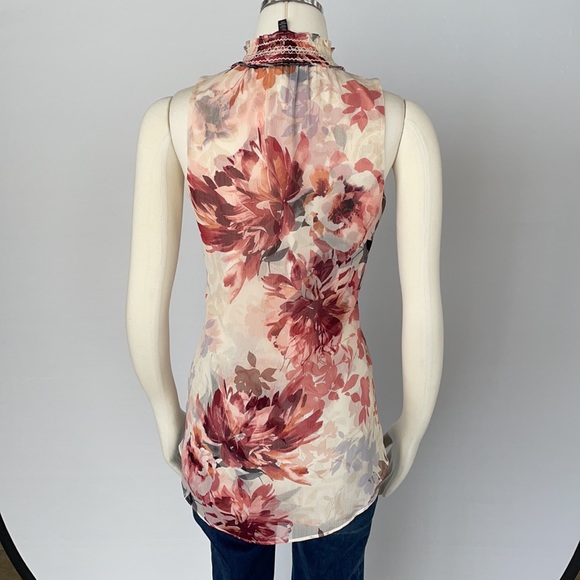 NWOT WHBM Floral Sleeveless Blouse..XX Small - Picture 9 of 16